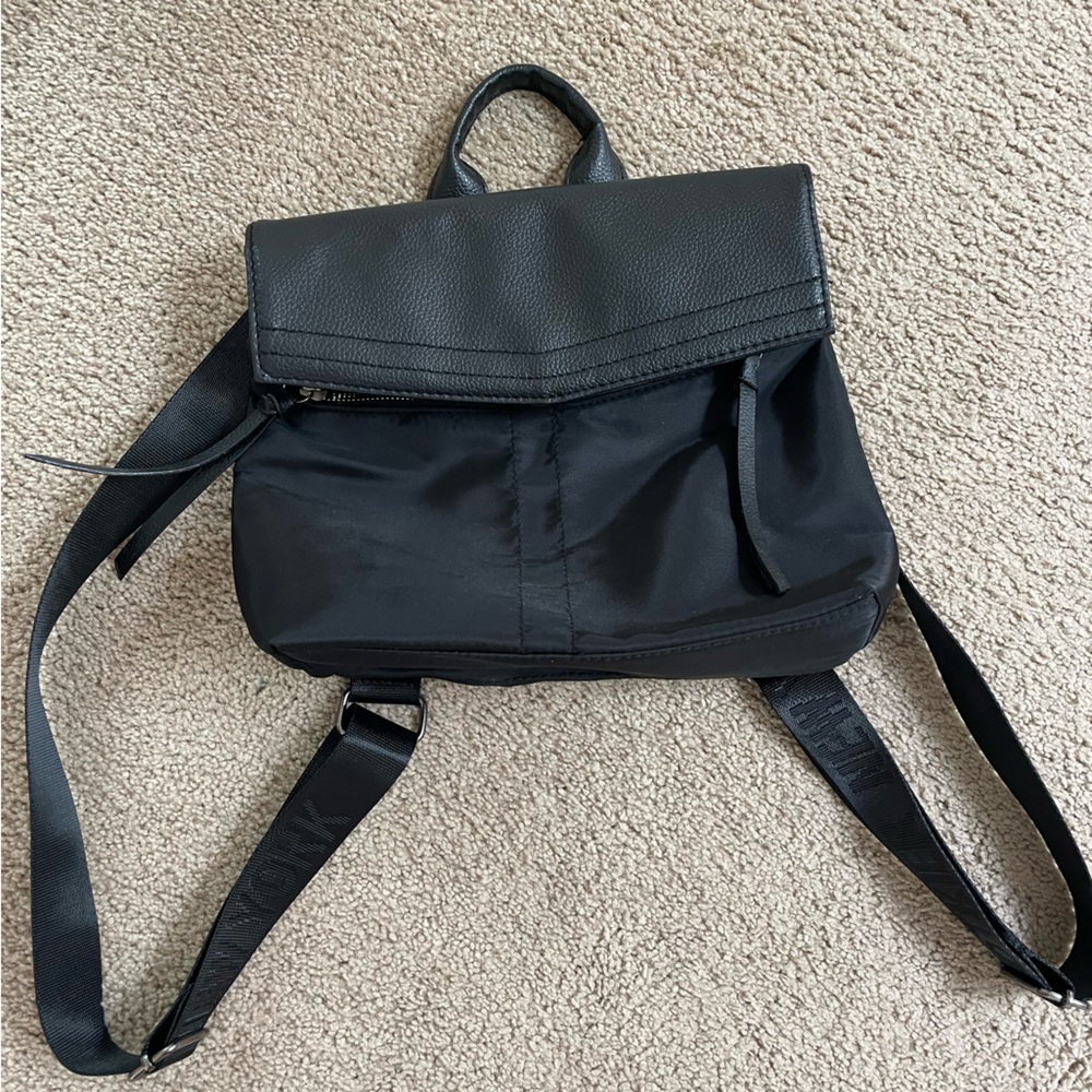 Botkier New York Trigger Back Pack